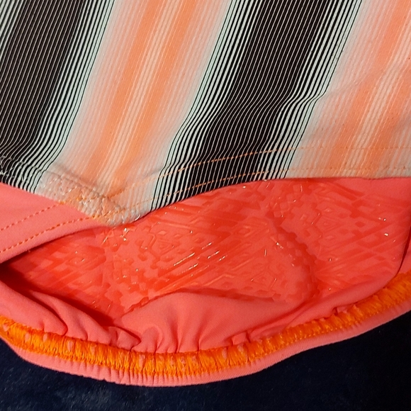 IVIVVA (by Lululemon) BODYSUIT - Picture 3 of 5